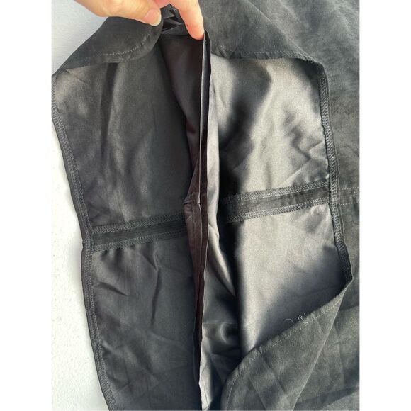 1512 Urban Outfitters Lumière Black Micro Suede Studded Mini Skirt Size Small - Picture 6 of 6